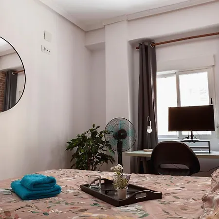 Luxury Artistic Digital Nomad 2 Bedroom W/terrace * Valencia