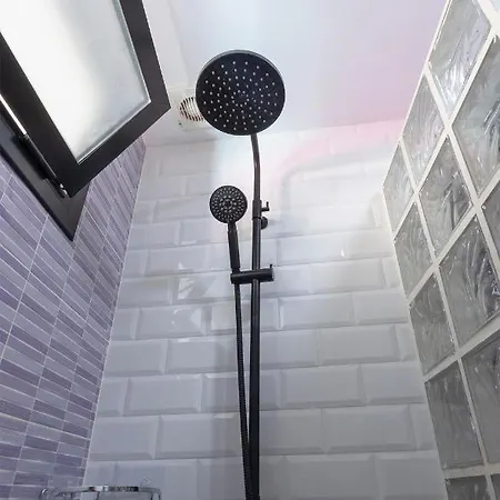 Luxury Artistic Digital Nomad 2 Bedroom W/terrace Valencia