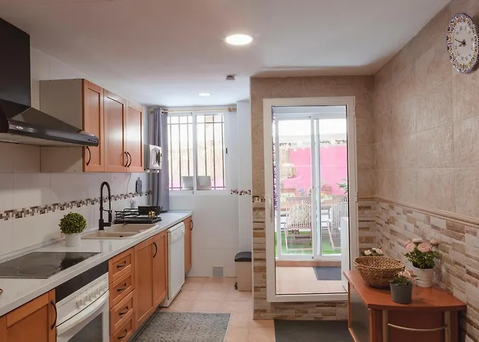 Διαμέρισμα Artsy Large Getaway - 2 Bedroom W Huge Patio - Great For Families And Digital Nomads